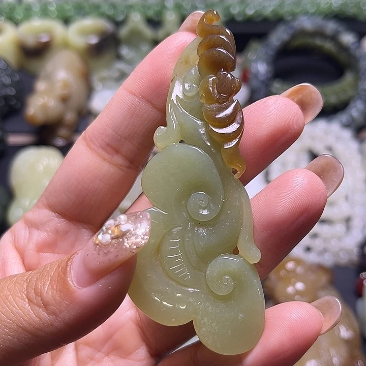 未镶嵌和田玉挂件