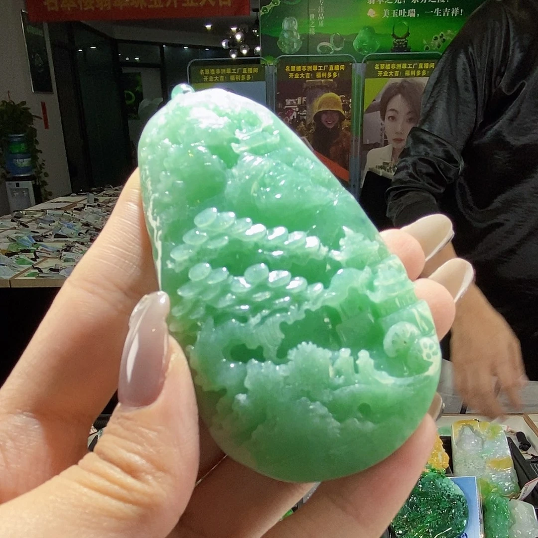 颈饰未镶嵌翡翠翡翠
