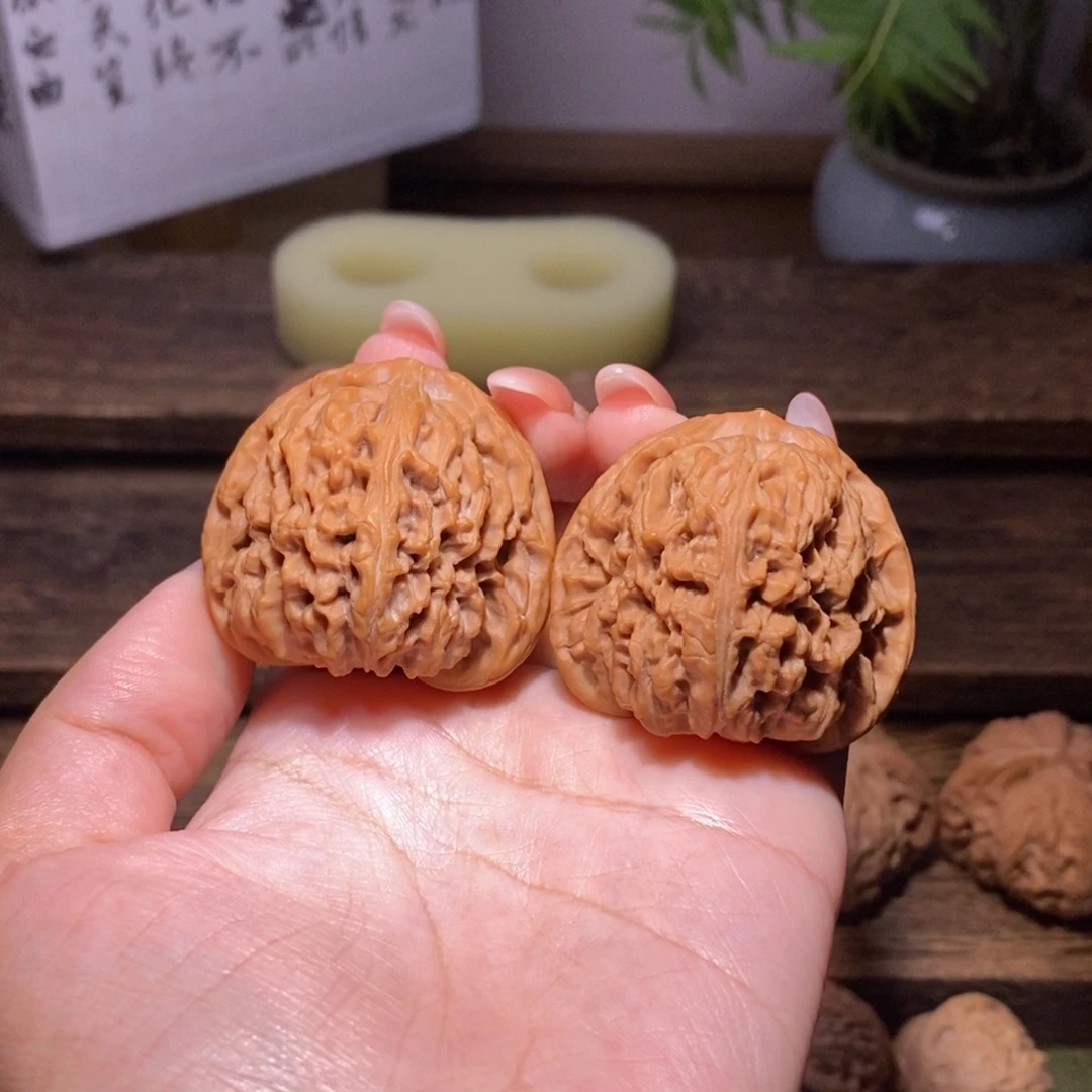 吊坠文玩核桃全品40三角南疆石精品