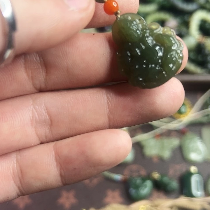 和田玉未镶嵌颈饰22