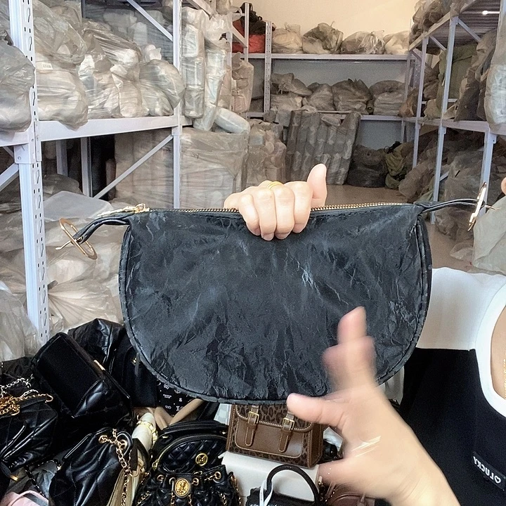 蚕丝小牛剖层皮革PU