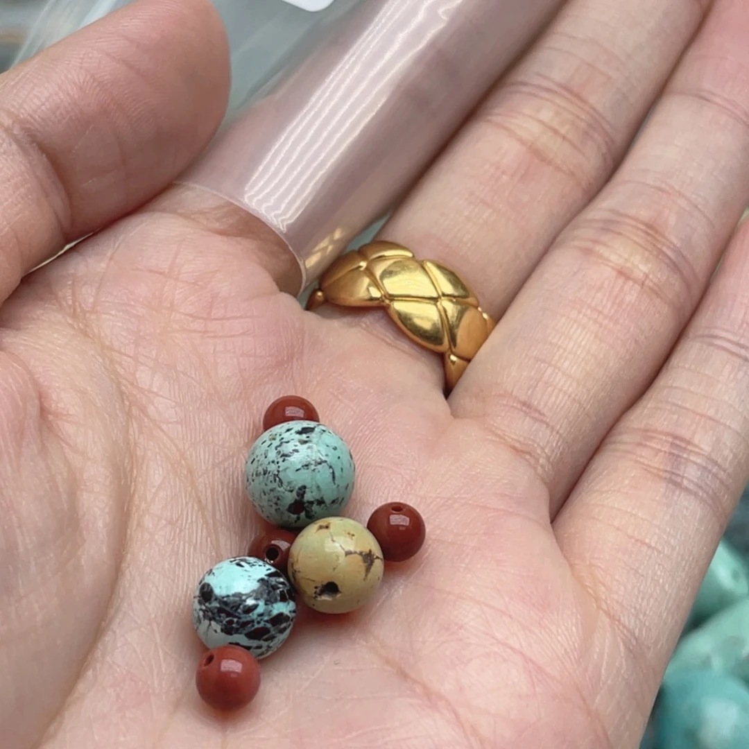 南红玛瑙未镶嵌珠宝奇石