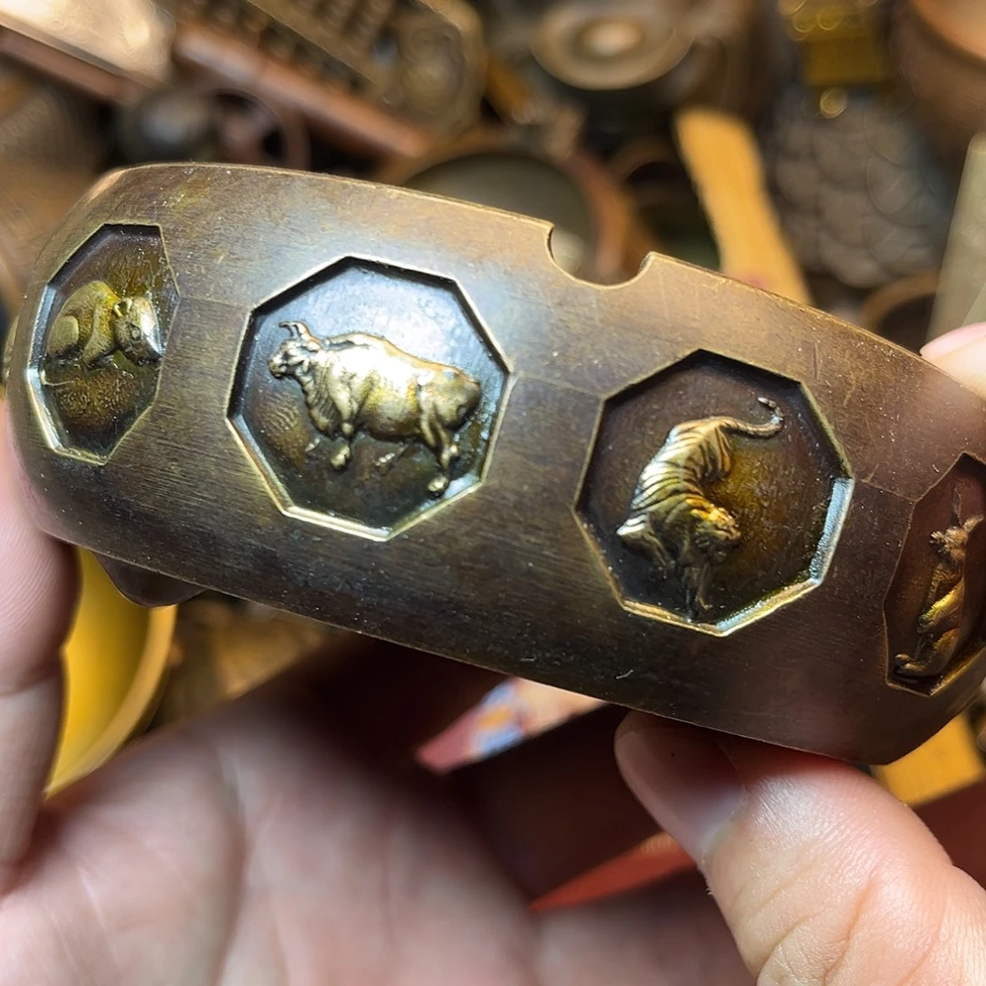 精美铜器工艺品等