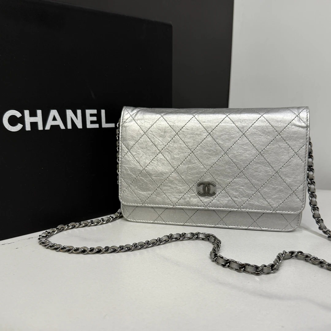 95新 Chanel/香奈儿 银色Woc链条包15开19cm/0085091903