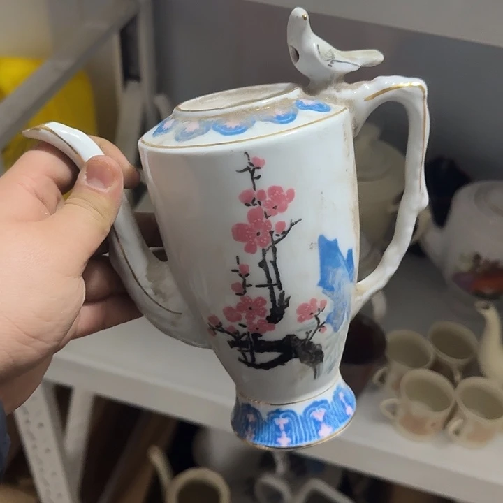 梓***妈茶盏陶瓷盘子啥都有