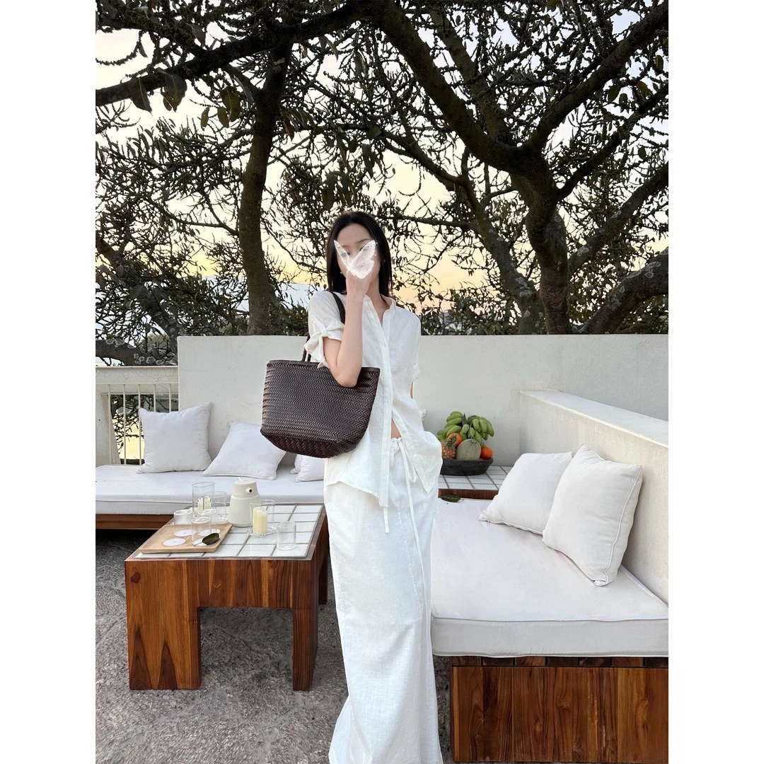 优秀的金蘑菇松弛归简老钱风白色衬衫套装慵懒半身裙套装女