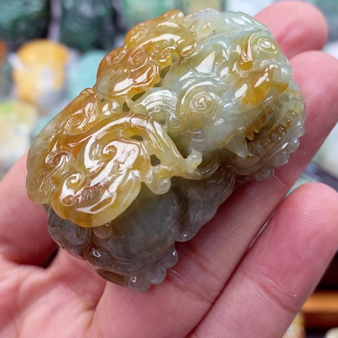 翡翠颈饰未镶嵌翡翠