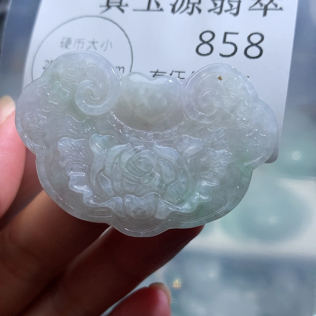 翡翠未镶嵌颈饰858