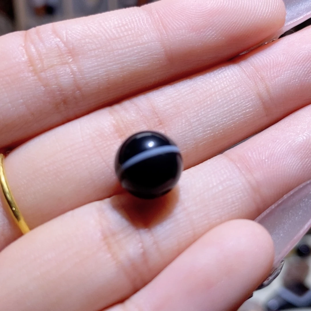 玛瑙/玉髓颈饰未镶嵌佛****部