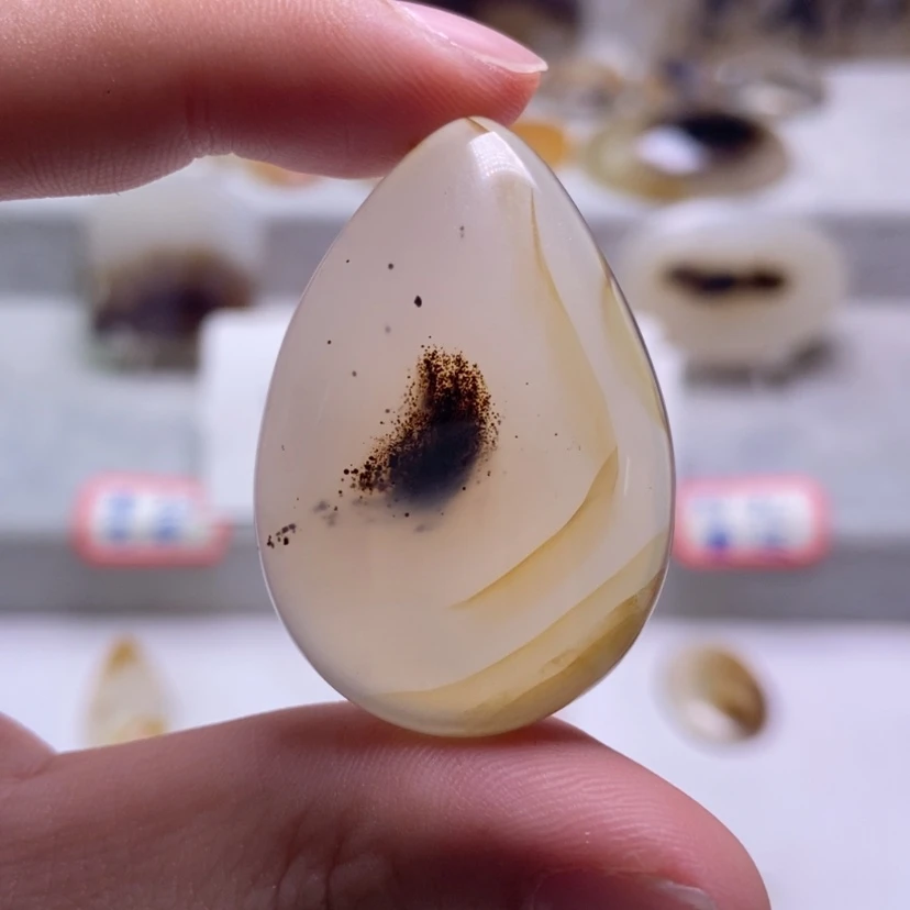 【闪购商品】未镶嵌玛瑙/玉髓珠宝奇石