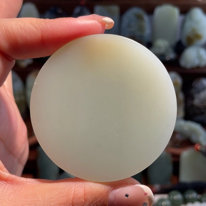 和田玉颈饰未镶嵌吊坠