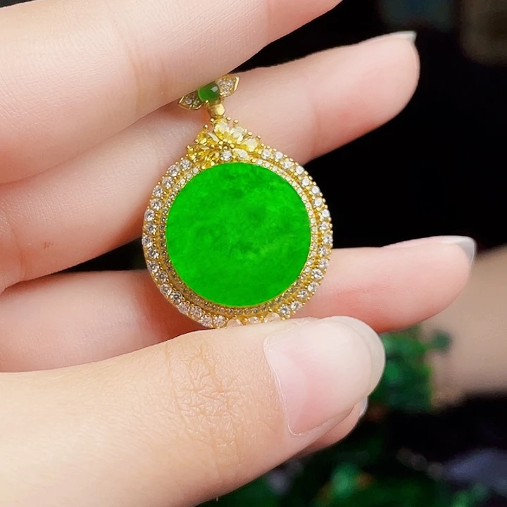 翡翠银S925镶嵌颈饰多样性