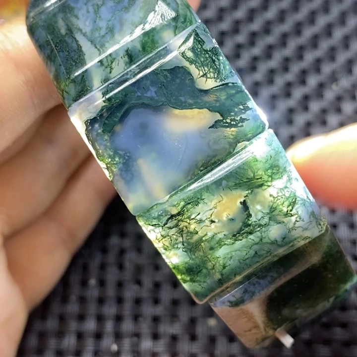 未镶嵌颈饰玛瑙/玉髓东*