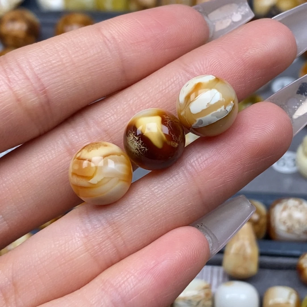 琥珀未镶嵌耳饰圆珠