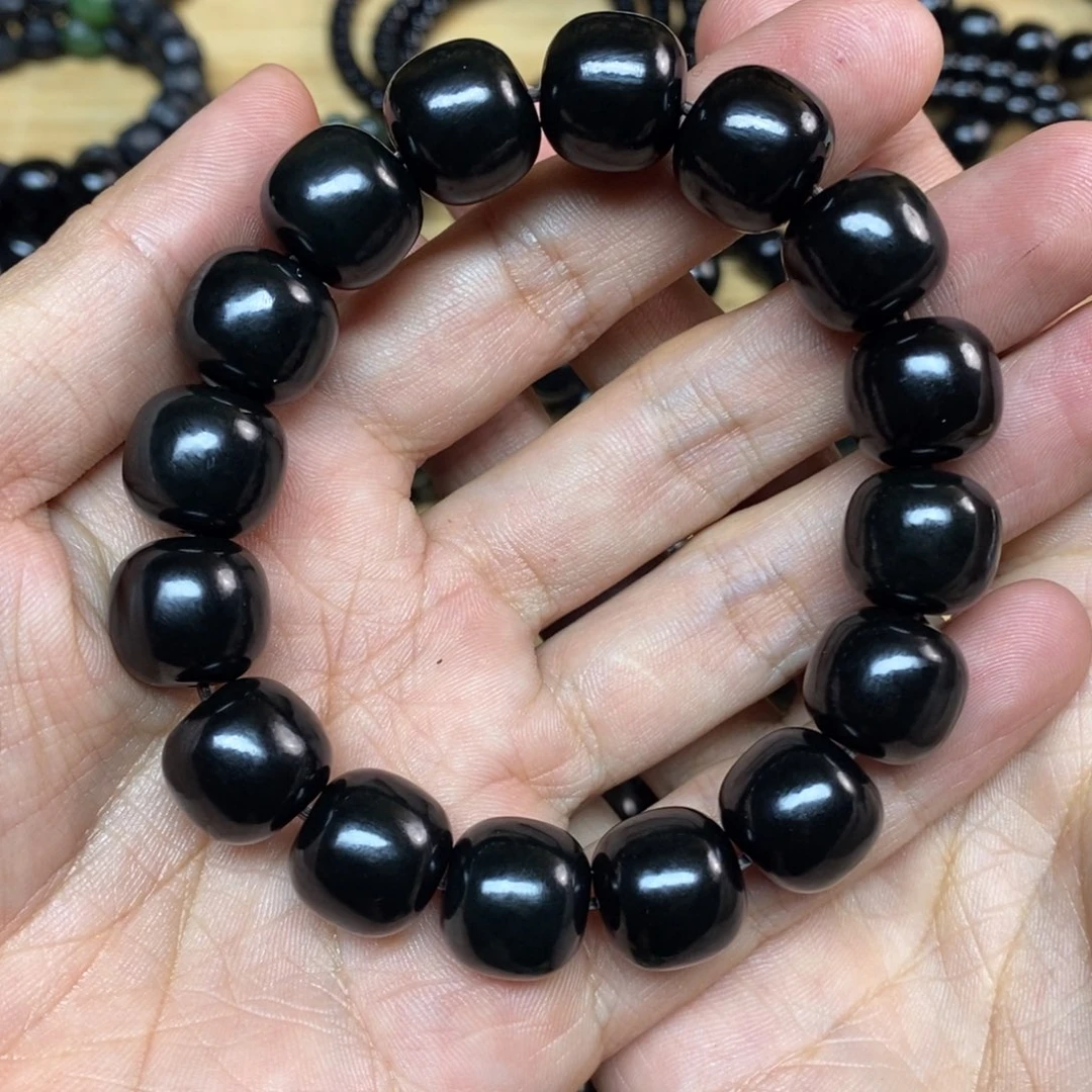 积***明和田玉未镶嵌手链