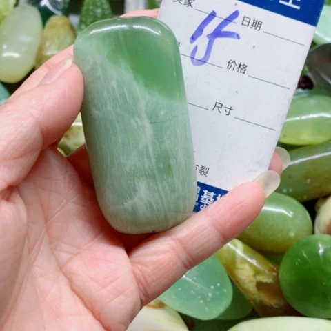 蛇纹石玉未镶嵌手把件