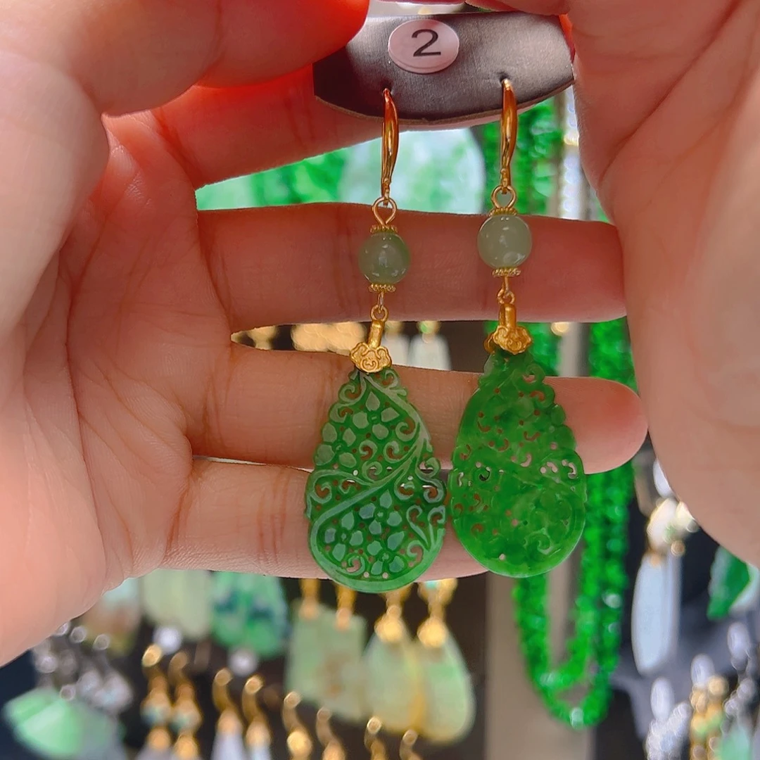 未镶嵌翡翠耳饰董*芝翡翠