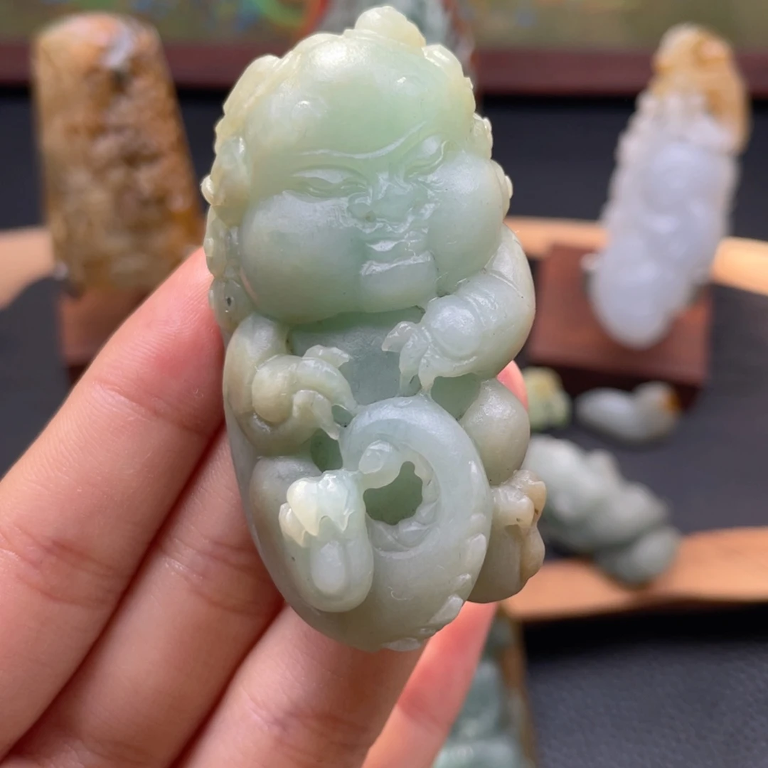 定制翡翠未镶嵌翡翠