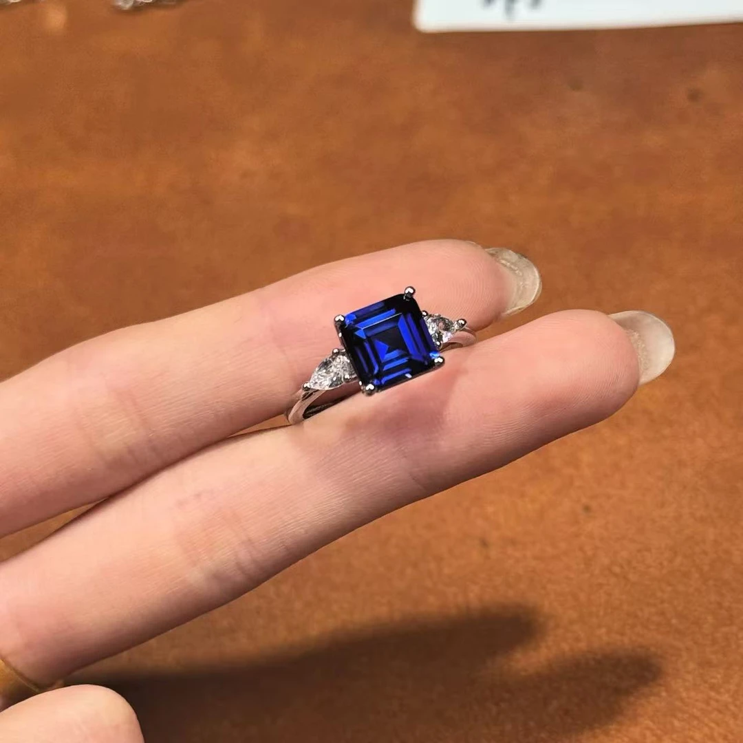 如懿镀K金高订650-轻奢培育5A丝绒蓝宝石精切合金戒指