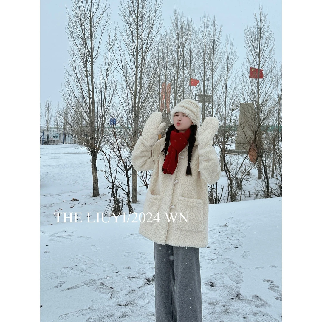 【LIUYI】雪绒绒~冬季连帽牛角扣毛毛外套411147