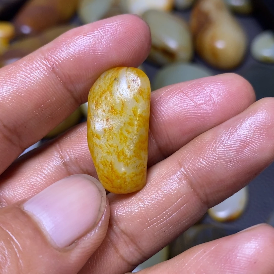未镶嵌和田玉（糖玉）挂件