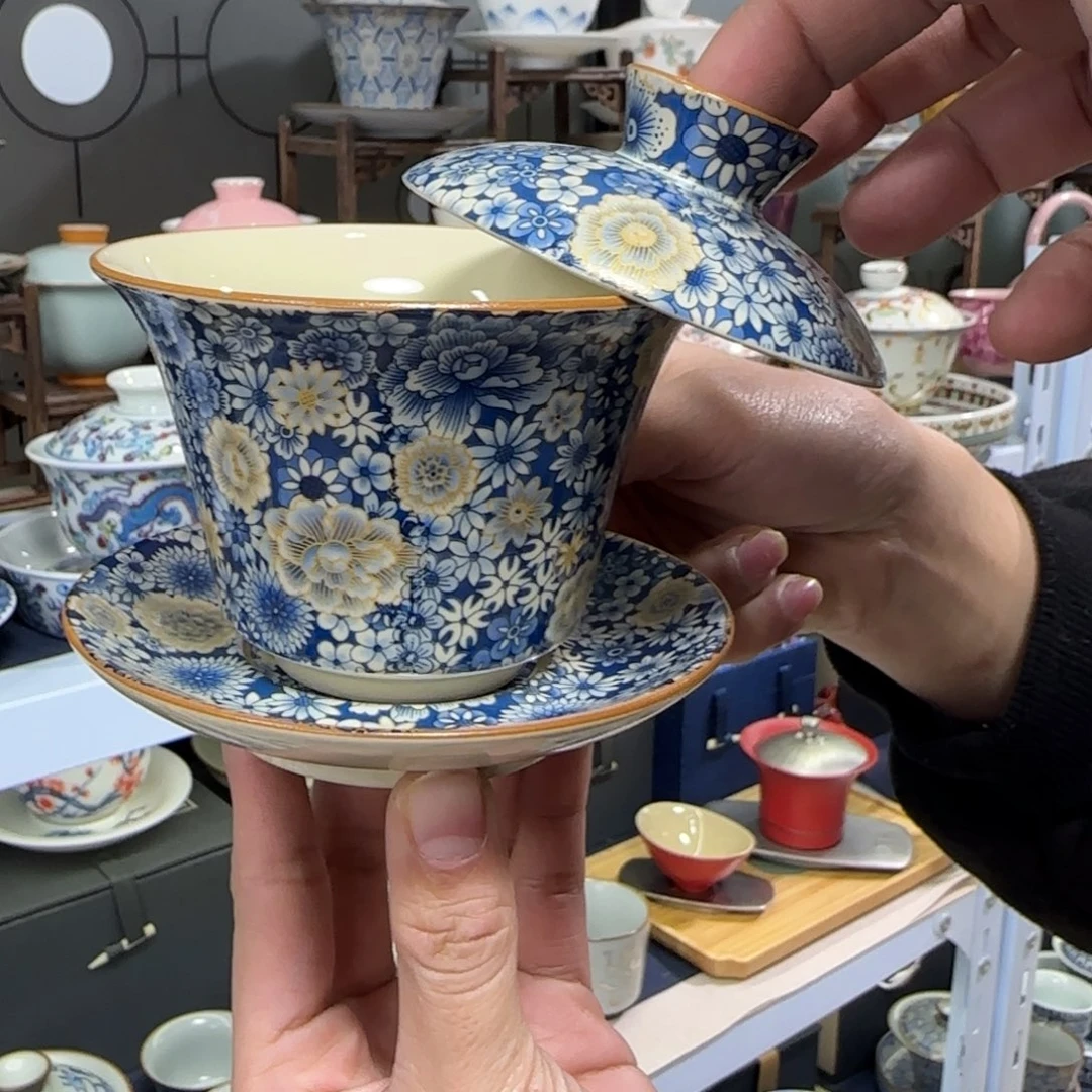 高温下的高温天气使人