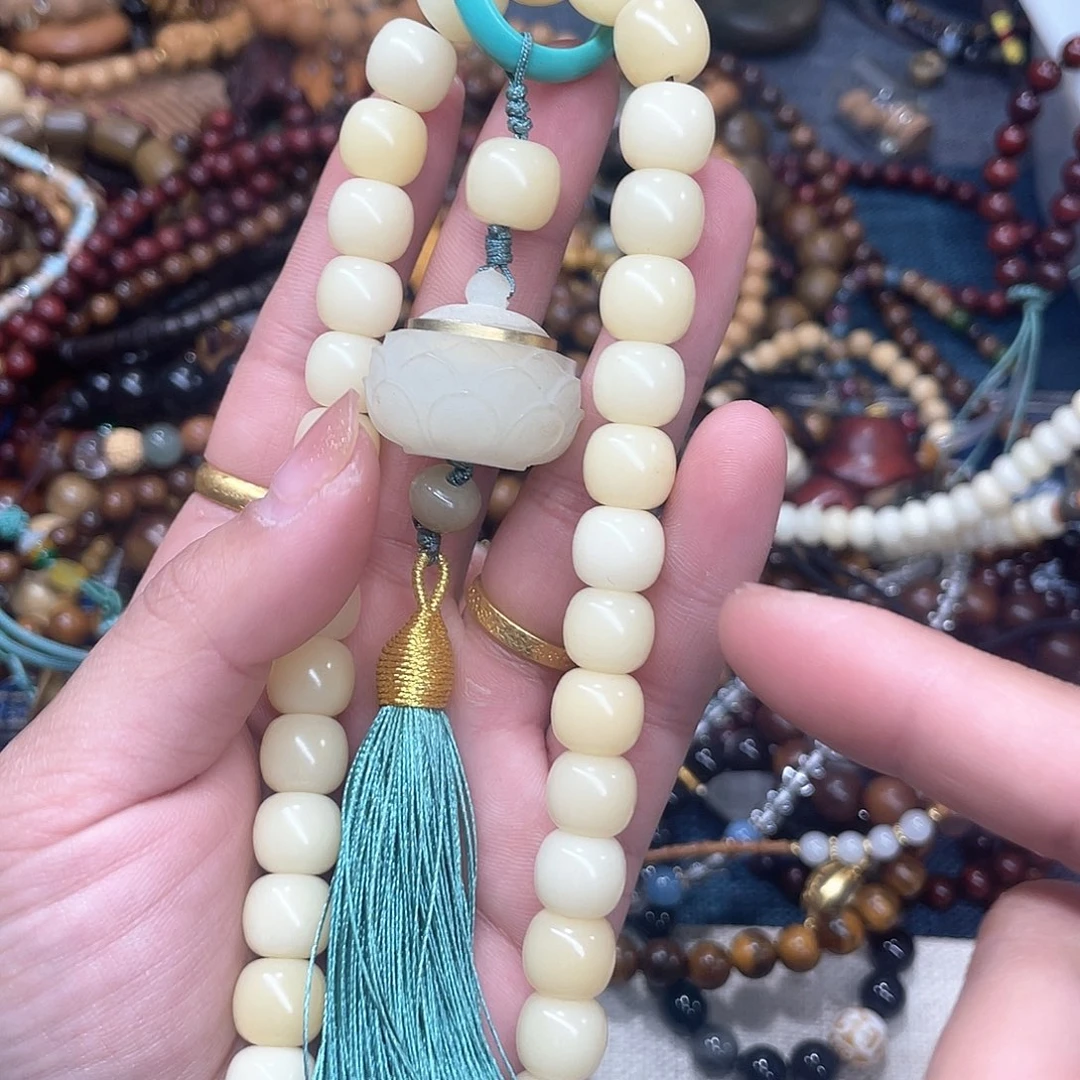 维腊木（绿檀）无事牌