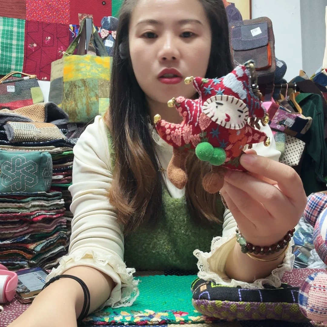 N***乱织绣Addffggggggghhhggggg