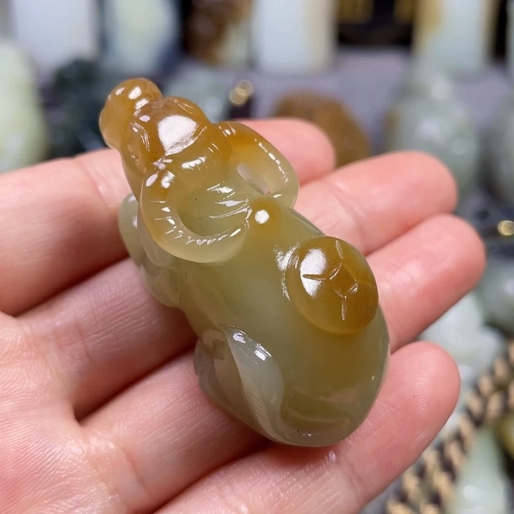 和田玉未镶嵌挂件