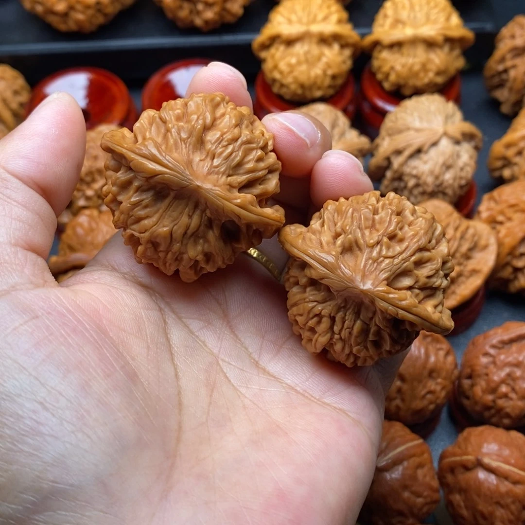 文玩核桃把件41天地