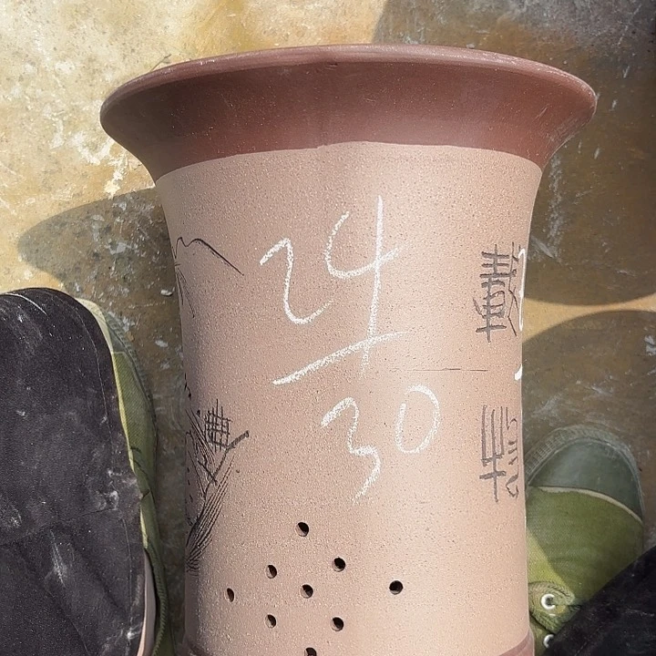 紫砂花瓶紫砂等珍贵