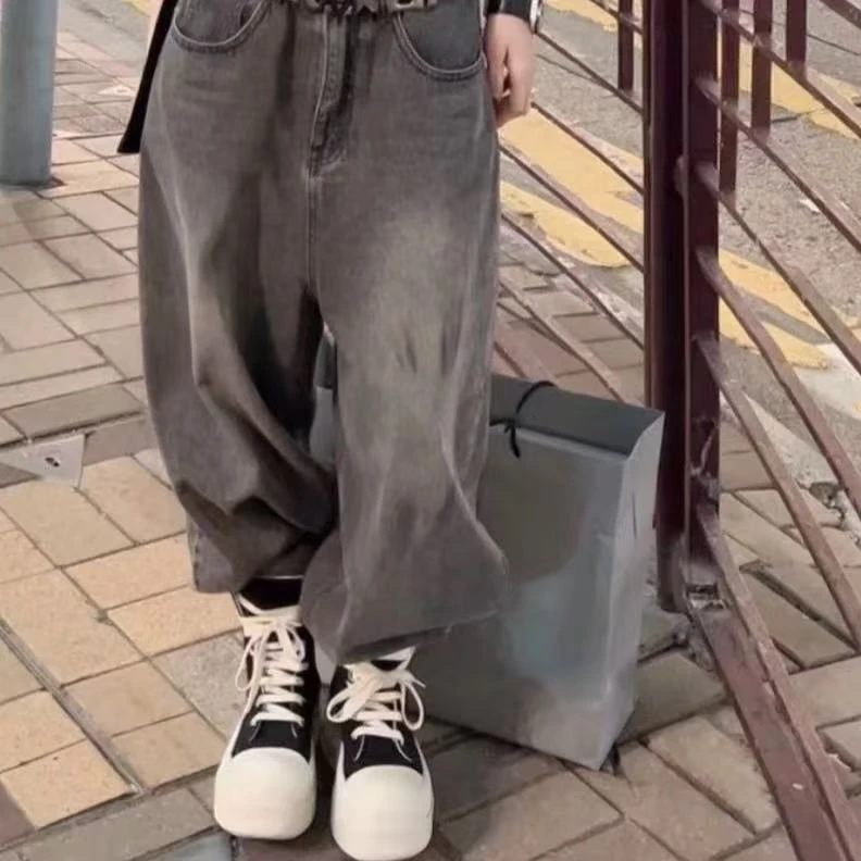 加绒胯裆涂鸦灰牛仔裤
