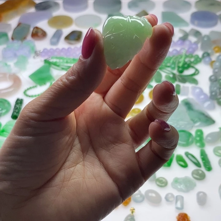 翡翠未镶嵌挂件天然翡翠