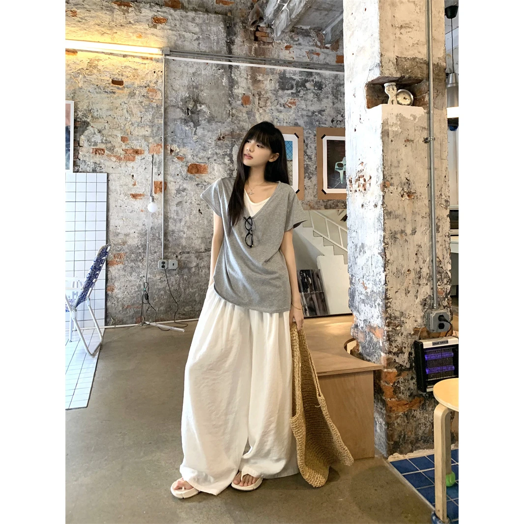 韩系灰色假两件拼接v领短袖T恤女夏季设计感小众薄款宽松休闲上衣