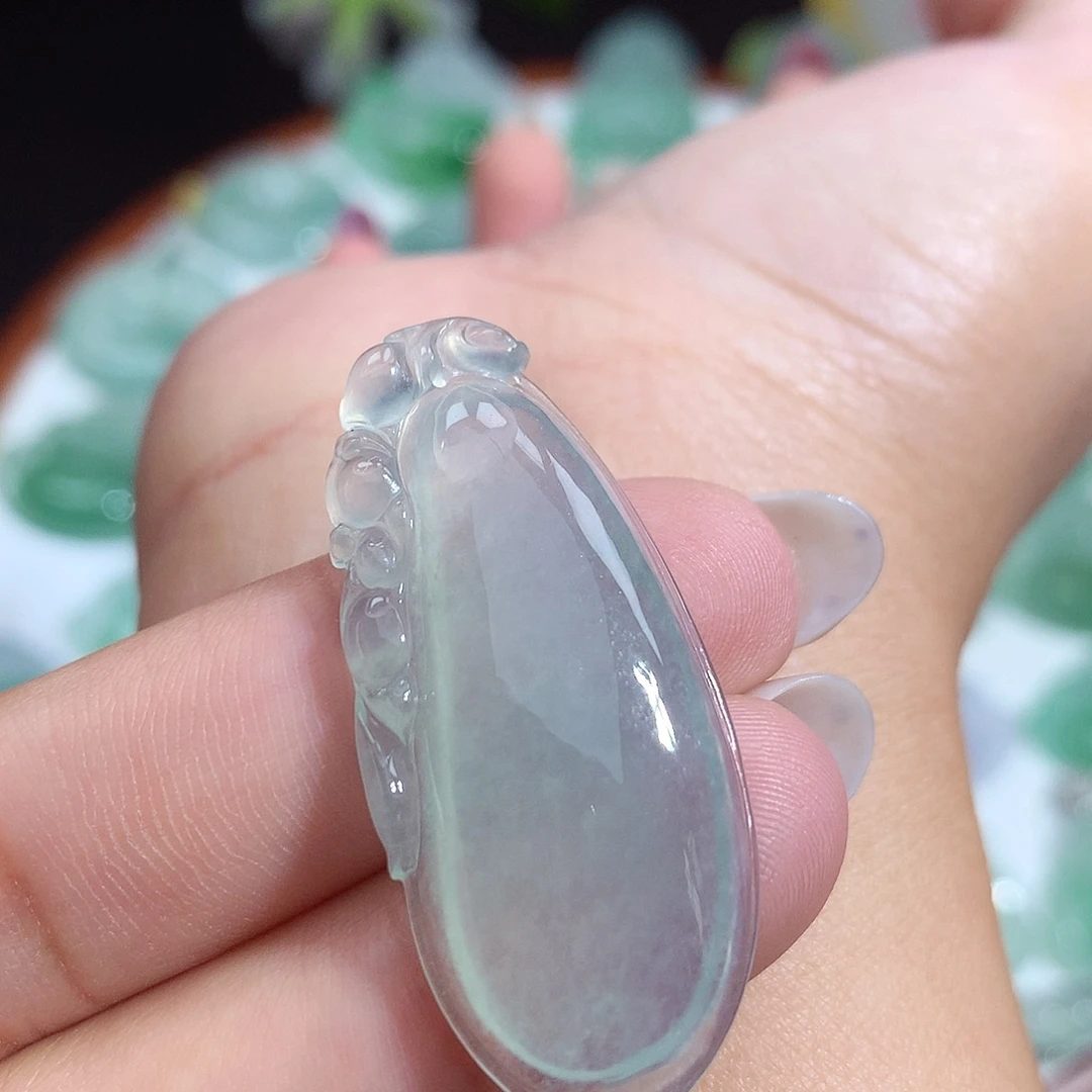 翡翠未镶嵌颈饰福瓜