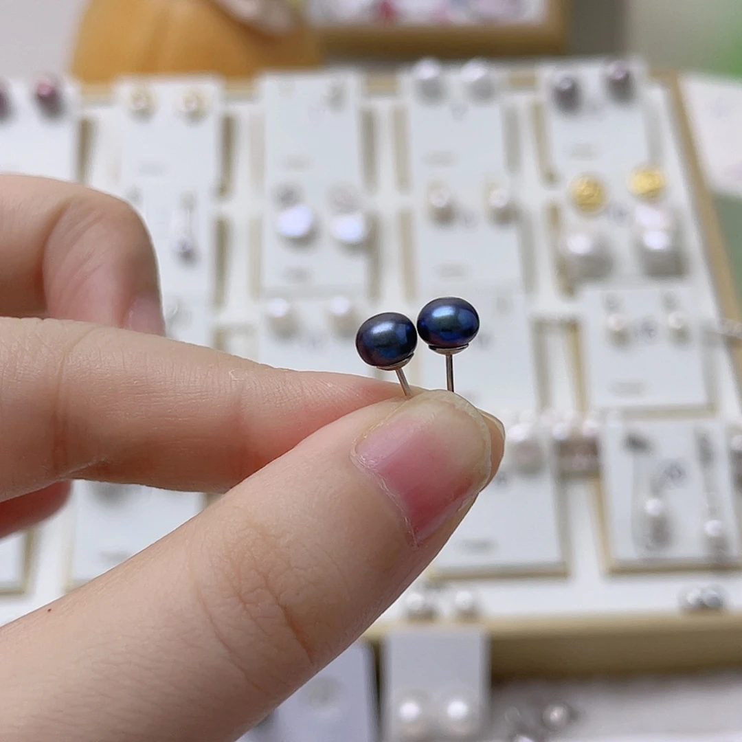胡***巴银S925镶嵌耳饰淡水珍珠