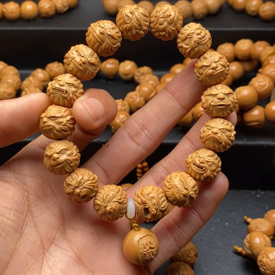 猴头核桃吊坠大圣归来