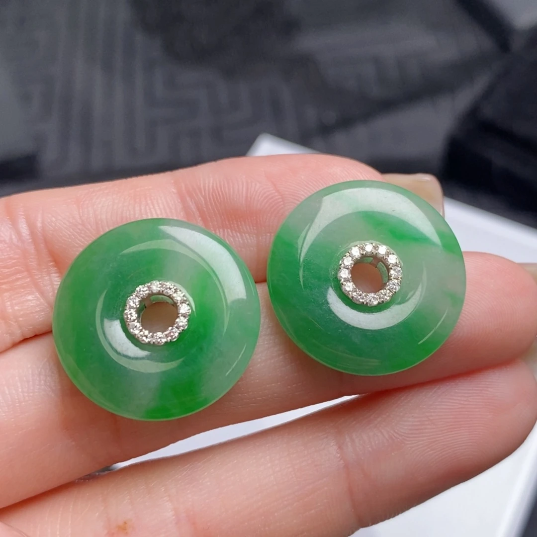 翡翠18K金镶嵌耳饰甜甜圈