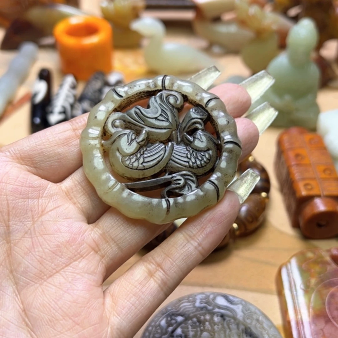 【闪购商品】蛇纹石玉颈饰未镶嵌