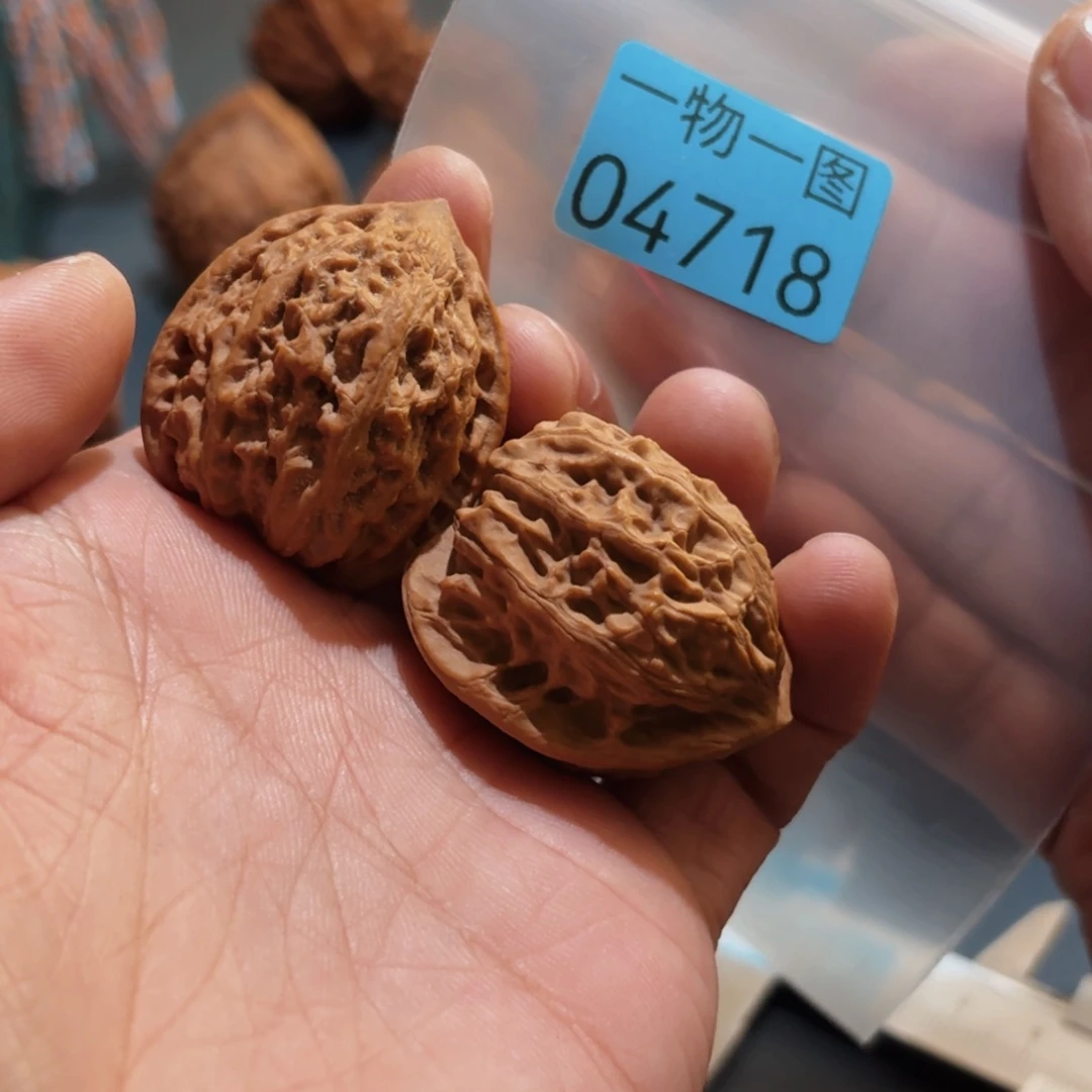 把件文玩核桃金牛