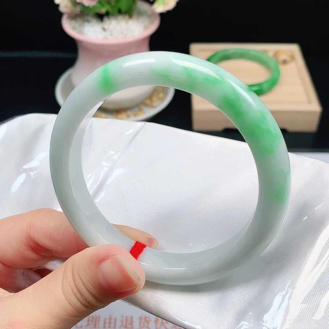 翡翠未镶嵌手镯1423