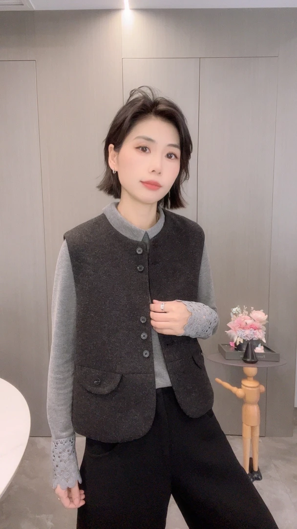 小众设计慵懒风圆领款马甲