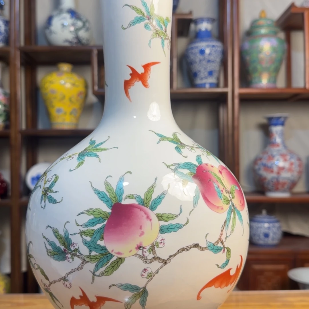 瓶高度33厘米肚径22厘米