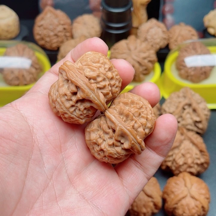 吊坠文玩核桃核王狮子头40×40×30