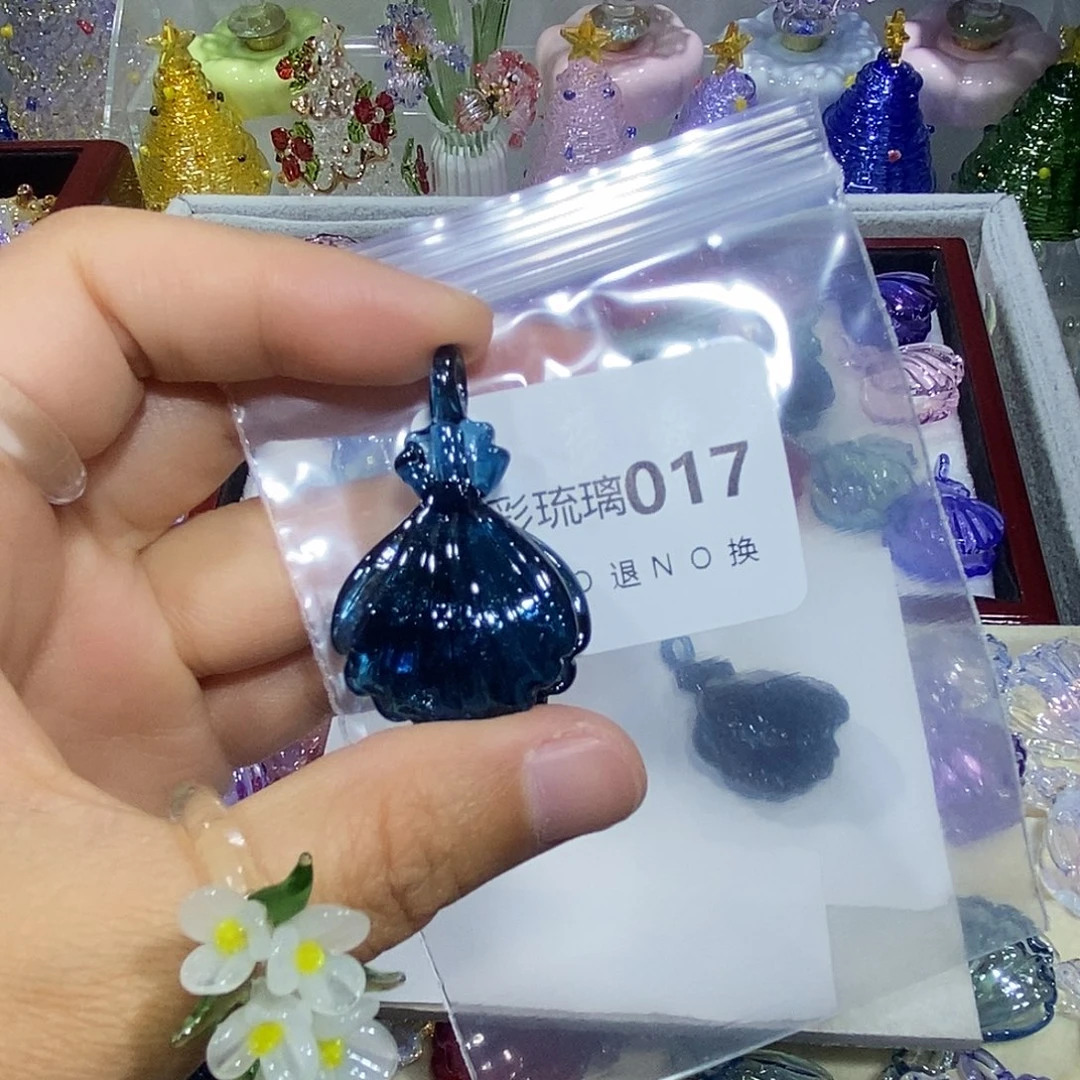 虎***卷吊坠（不含链）玻璃17贝壳一个