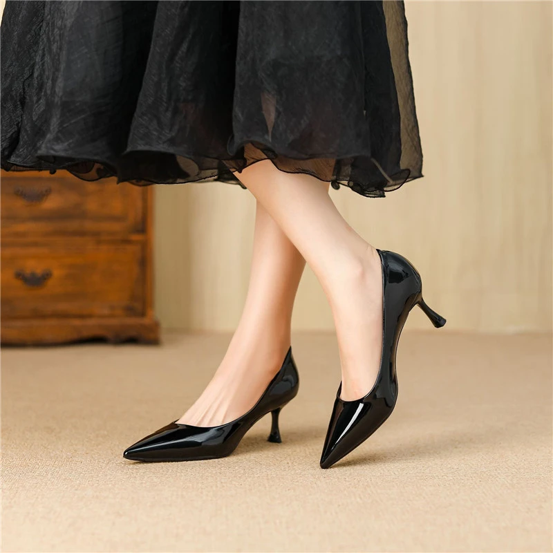 性感细跟职业单鞋2025春秋新款尖头不累脚小众法式气质裸色高跟鞋