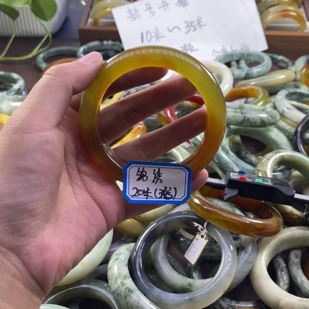 ～***绣蛇纹石玉未镶嵌手镯