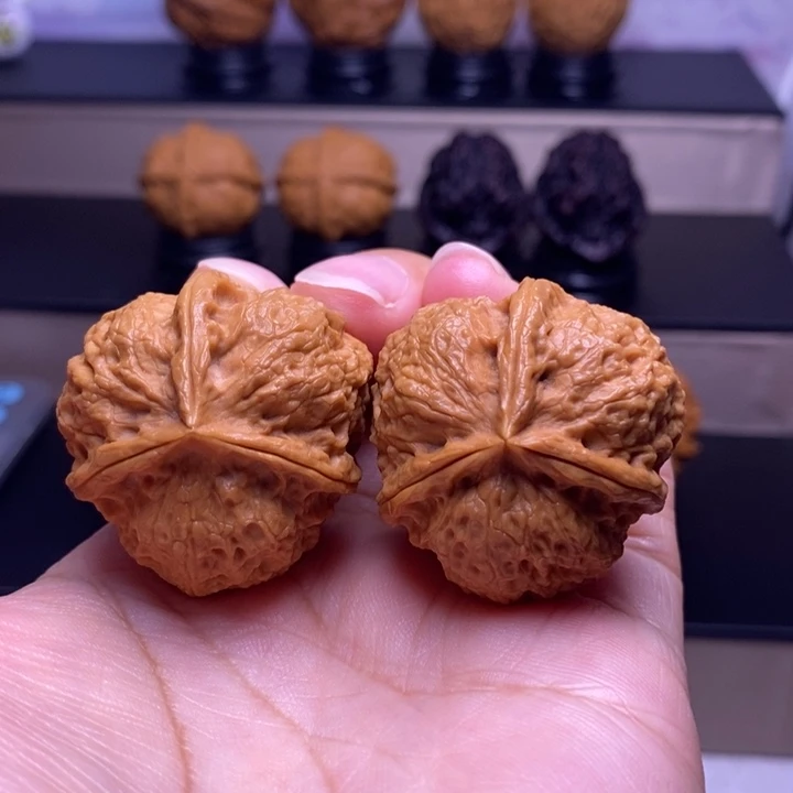 把件文玩核桃七星三楞35