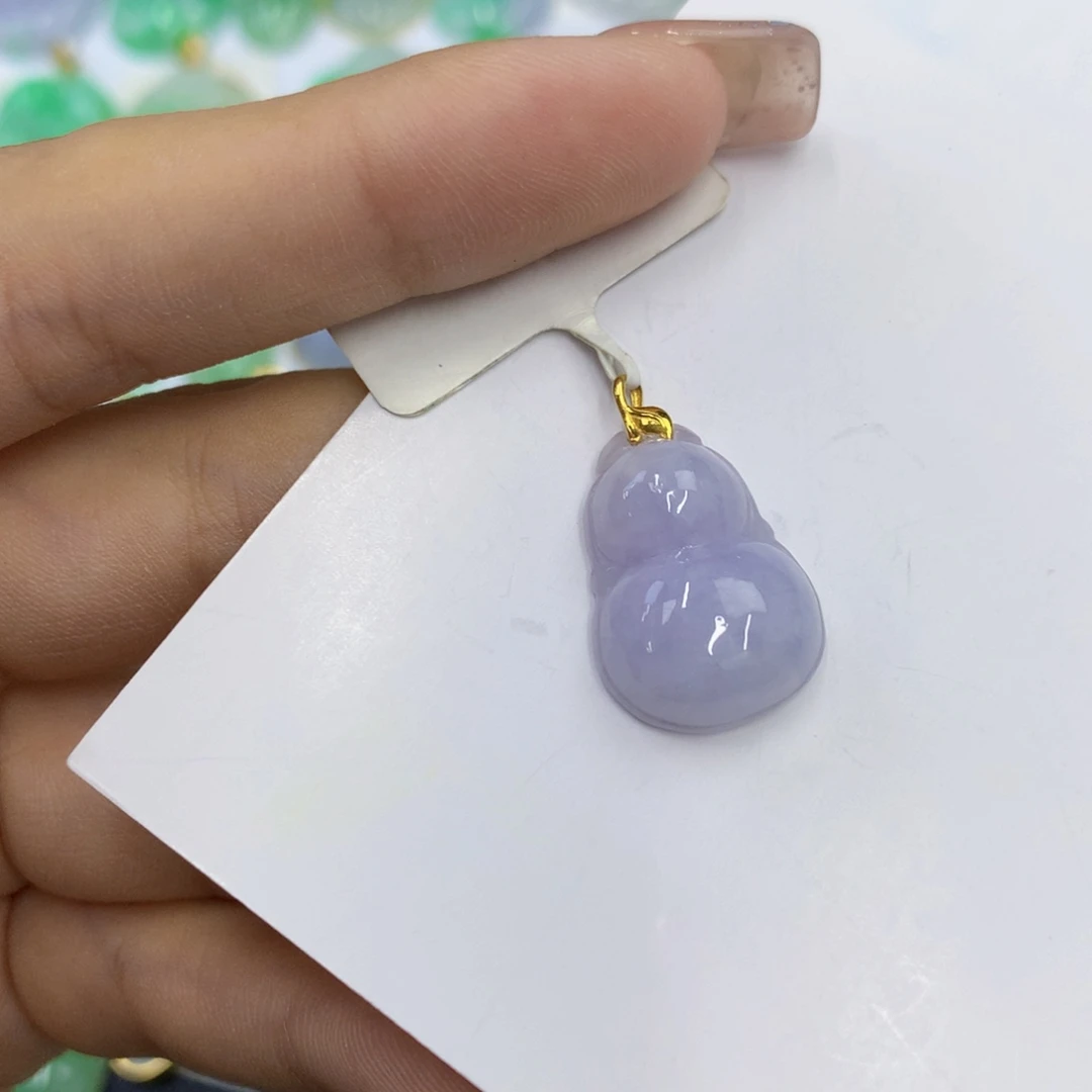 翡翠18K金镶嵌颈饰翡翠
