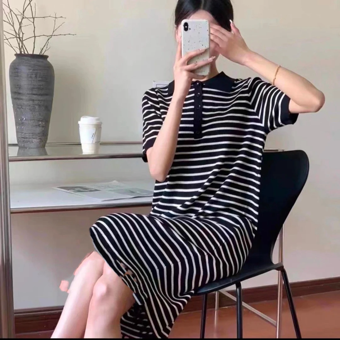 董小姐/刺绣A复古条纹针织连衣裙（实物以直播间为准）